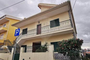 Apartamento T4 em Lisboa