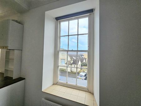 1 bedroom Flat To Let - Photo 5