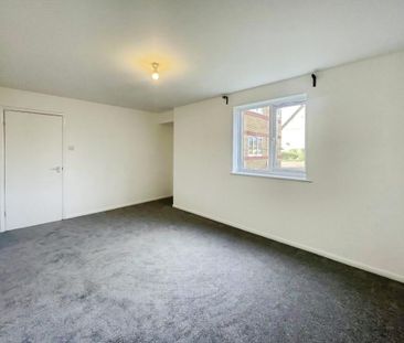 Lewes Close, Grays, RM17 - Photo 1