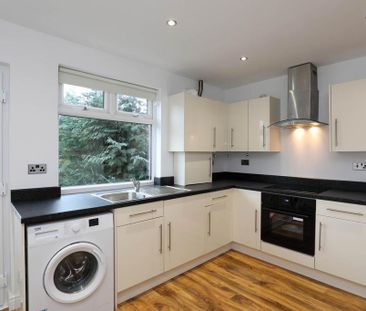 2 bedroom terraced house to rent - Photo 5