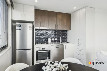 2 Bedroom Unit With East Facing Balcony - Photo 3