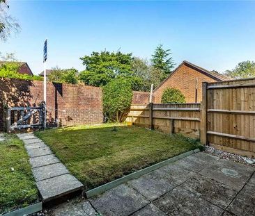 Harvest Close, Winchester, SO22 - Photo 1