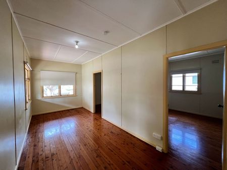 A lovely cottage with charm. - Photo 5