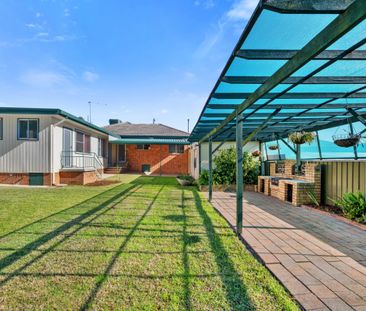 25 Croydon Ave, Tamworth - Photo 1