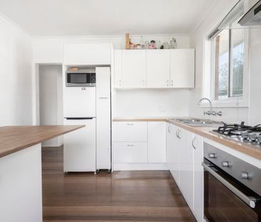 Move-In Ready Charm Meets Everyday Convenience! - Photo 4