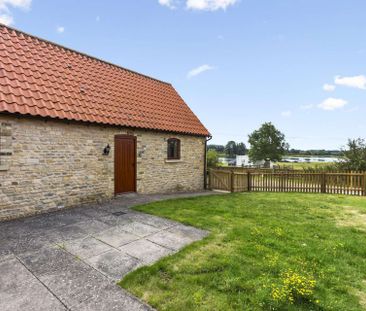 2 Bedroom, Barn Conversion in Rural Location - Photo 3