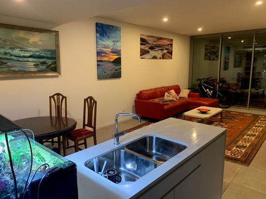 East Perth - Photo 1