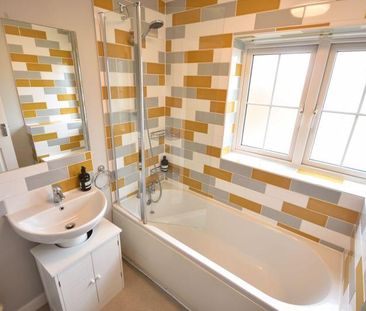 3 bedroom terraced house to rent - Photo 6