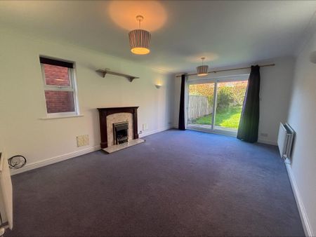 4 bedroom detached house to rent - Photo 3