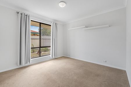 Spacious 3 Bedroom Duplex - 16A Rivergum Place! - Photo 2