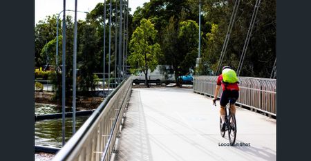 Renovated three bedroom home - Photo 5