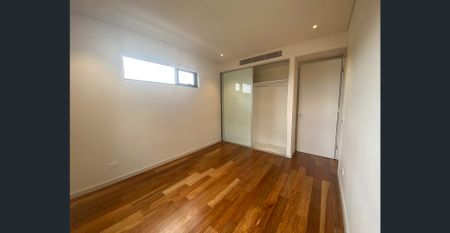 Near New 2 Bedrooms in Burwood Grand - Photo 5