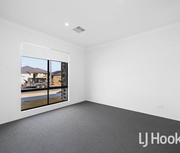 Brand new 4x2x2 home in Two Rocks - Photo 5