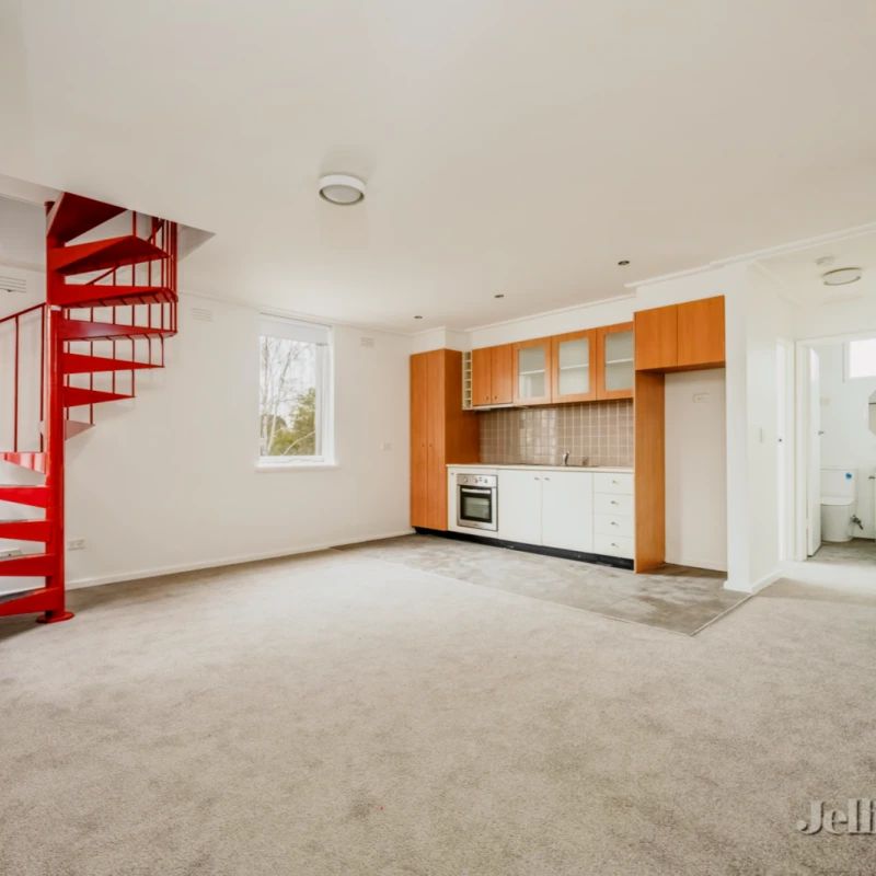 2 Bed, 1 Bath - Photo 1