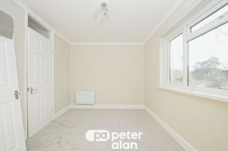 Woodside Court, Llanishen, Cardiff - Photo 4