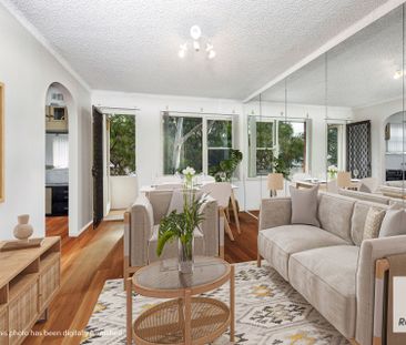 Spacious Two Bedroom Apartment Located for Lifestyle - Photo 1