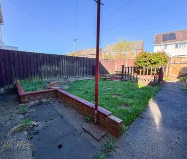 2 bedroom semi-detached house to rent - Photo 4