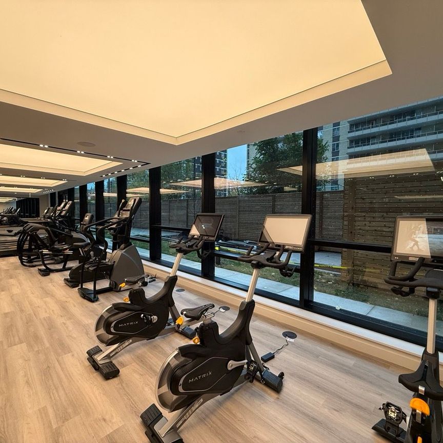 For Lease - 127 Broadway Avenue Unit# 402, Toronto, Ontario - Photo 1