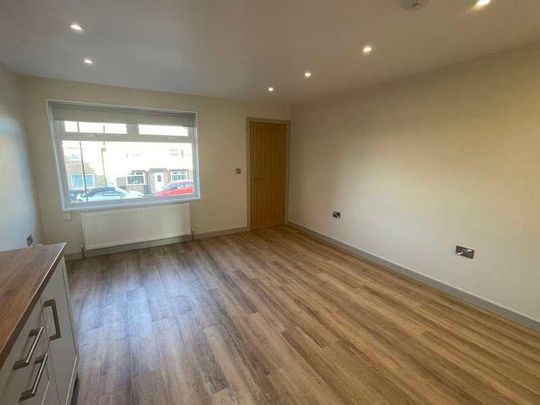 Markenfield Road, Harrogate, North Yorkshire, HG3 - Photo 1