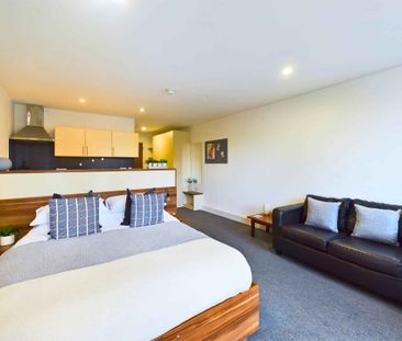 Gold Studio - Photo 2