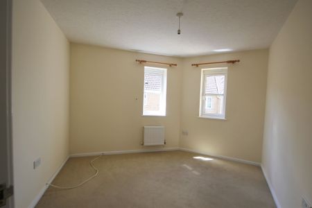 3 bed to rent in Cheddon Mews, Taunton, TA2 - Photo 3