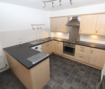 2 bedroom flat to rent - Photo 4