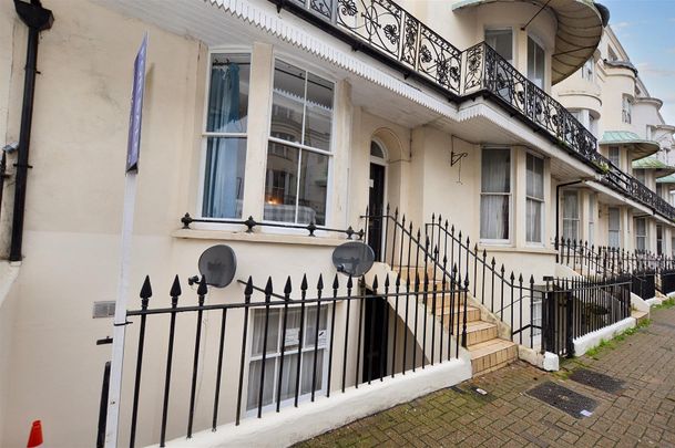 Cavendish Place, Eastbourne - Photo 1