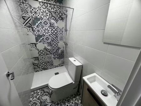 Calle de Ocaña, Madrid, Community of Madrid 28047 - Photo 5