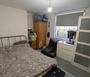 3 bedroom apartment to rent - Photo 5