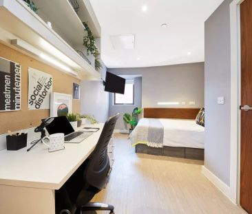 5 Bed Ensuite - Photo 4