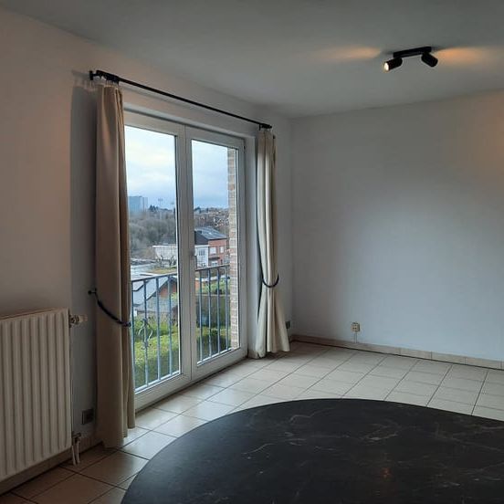 Appartement te huur - Photo 1