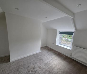 4 bedroom detached house to rent - Photo 6