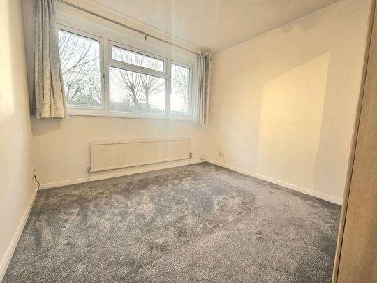 Knoll Crescent, Northwood, HA6 - Photo 1