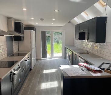 5 bedroom terraced house to rent - Photo 3
