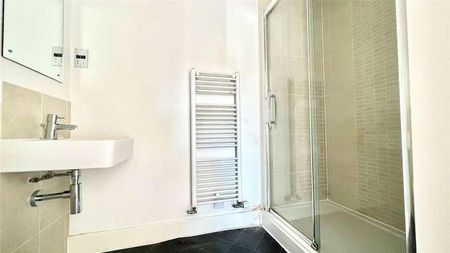 Friary Court, Tudor Road, Reading, Berkshire, RG1 - Photo 4