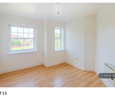 2 bedroom flat to rent - Photo 2