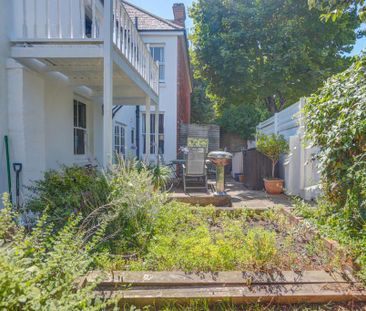 4 bedroom semi-detached house to rent - Photo 6