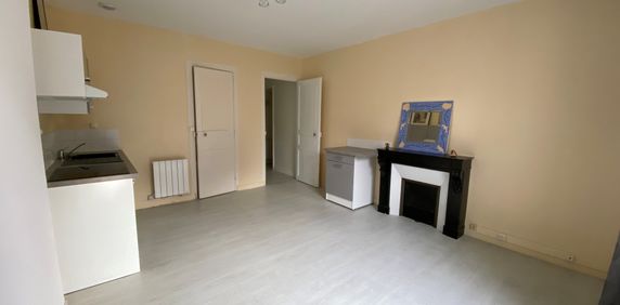 Location Appartement 2 pièces 39m² CHATEAUBRIANT 44110 - Photo 2