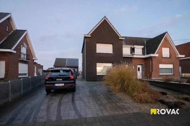 Recent gerenoveerde en rustig gelegen halfopen woning met tuin en garage - Foto 1