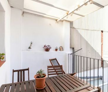 Carrer Gran de Gràcia, Barcelona, Catalonia 08012 - Photo 5