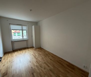 Sandgatan 28 – 2 rok (lgh 1002) - Photo 1