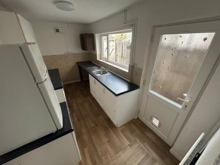 Goodman Street, Staffordshire, Burton upon Trent, DE14 - Photo 1