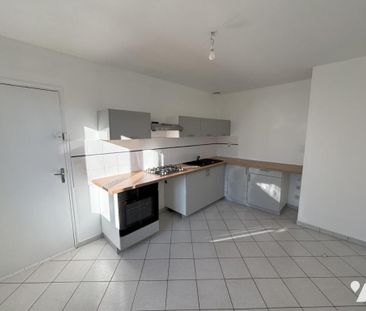 MAISON T4 LAVAL PLAIN PIED RIVE DROITE - Photo 2