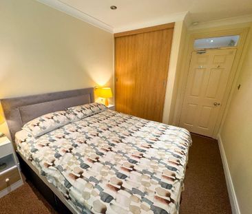 Apartment 10, Beaupark Downs, Monkstown Valley, Monkstown, Co Dubli... - Photo 4