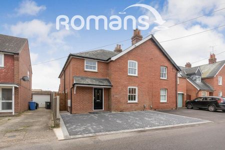 4 bedroom semi-detached house to rent - Photo 5