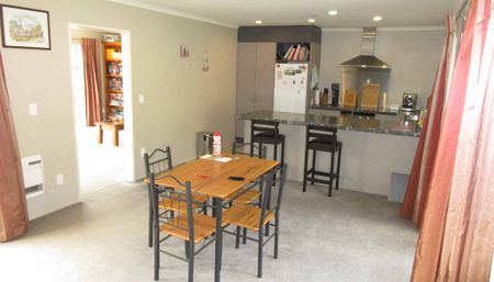 Great Location - Photo 4