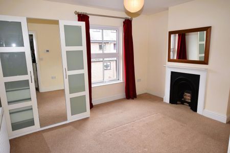 2 bedroom terraced house to rent - Photo 3