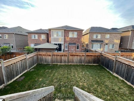 For Lease - 123 Major Crescent, Aurora, Ontario - Photo 2