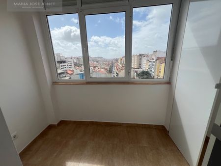 Apartamento T3 Renovado para Arrendamento na Rua Pascoal de Melo Disponível a partir de 1 de abril! - Photo 5