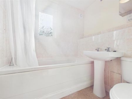 3 bedroom house to rent - Photo 3